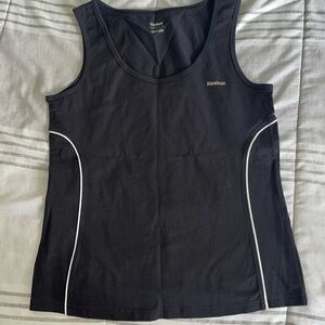 BNWT Reebok Workout top